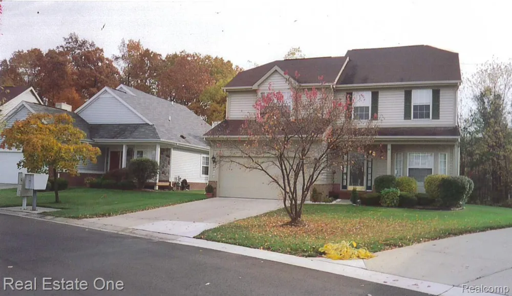 41719 Sleepy Hollow Drive