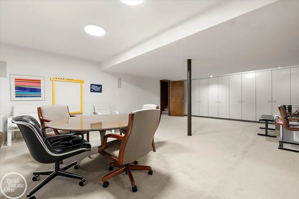 3750 Orion Road Oakland Charter Township, MI 48363