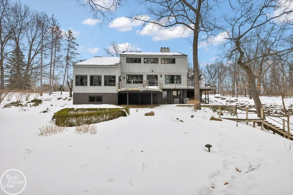 3750 Orion Road Oakland Charter Township, MI 48363