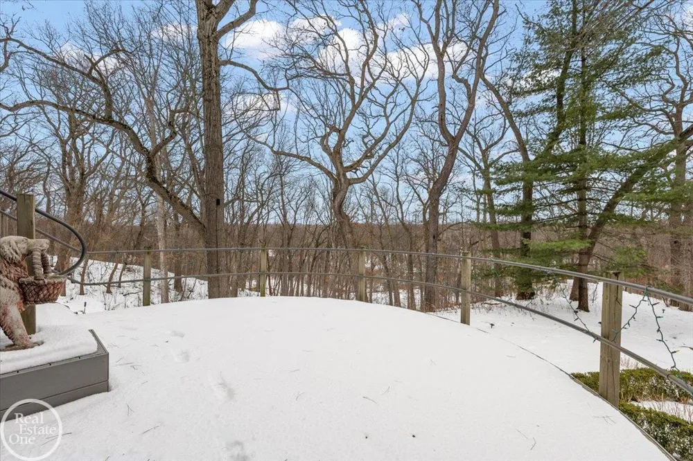3750 Orion Road Oakland Charter Township, MI 48363