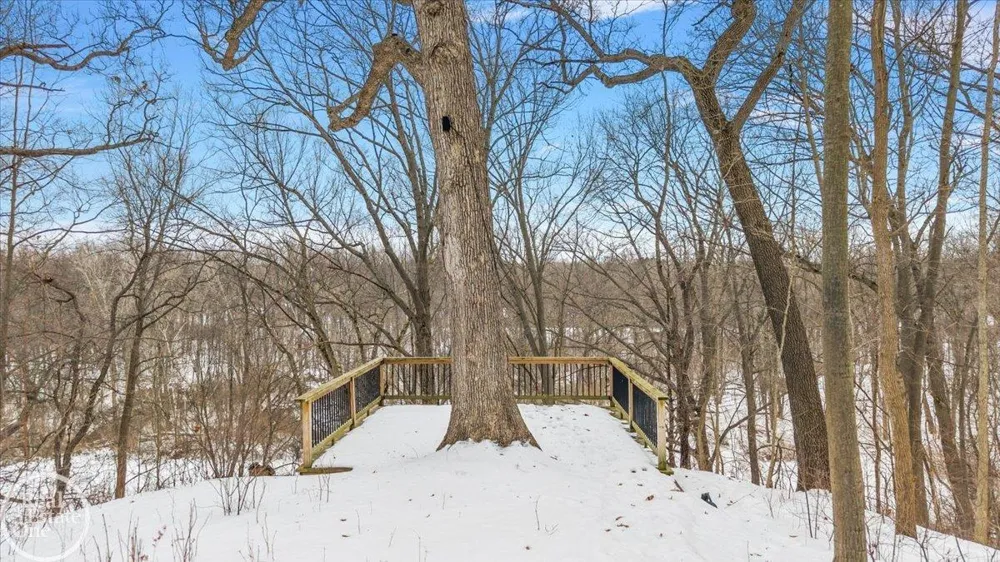3750 Orion Road Oakland Charter Township, MI 48363