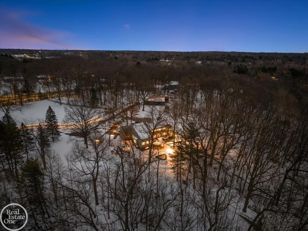 3750 Orion Road Oakland Charter Township, MI 48363