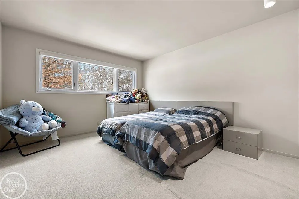 3750 Orion Road Oakland Charter Township, MI 48363