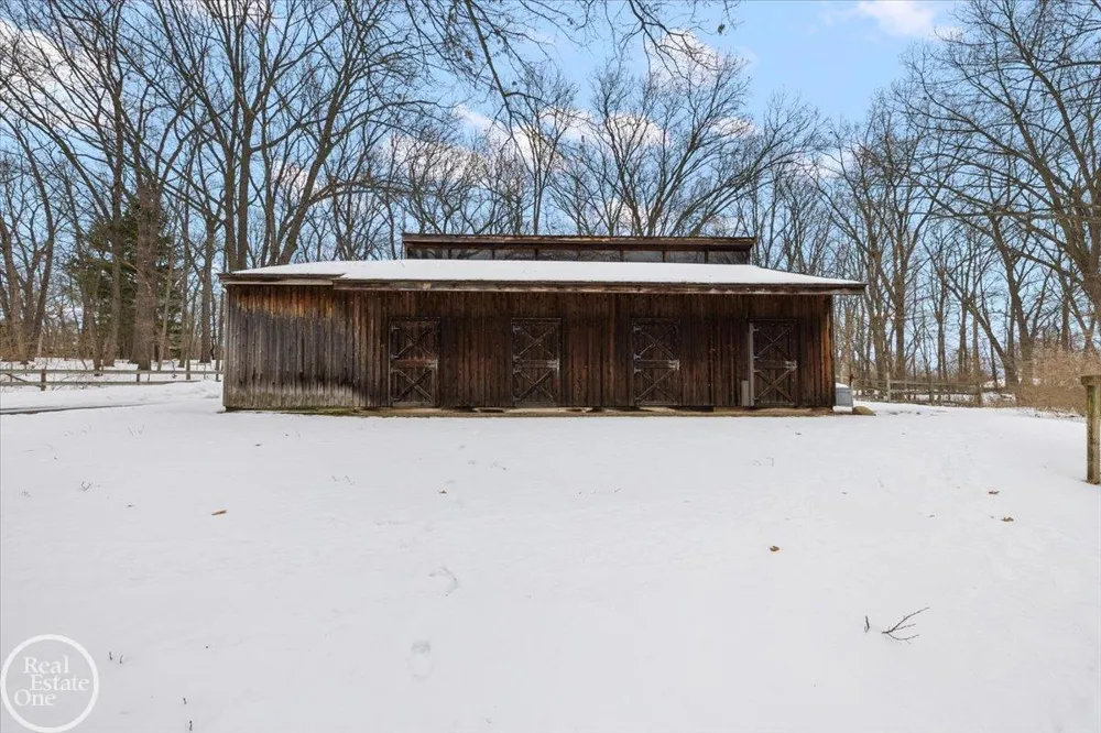 3750 Orion Road Oakland Charter Township, MI 48363