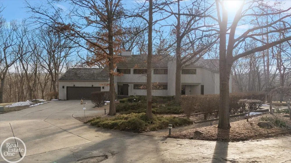 3750 Orion Road Oakland Charter Township, MI 48363