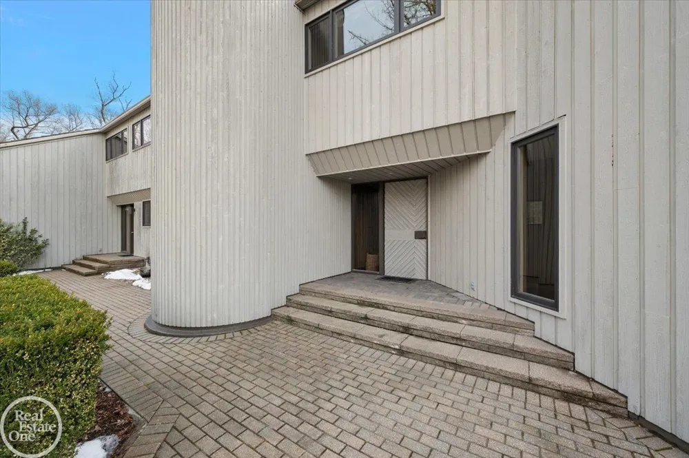 3750 Orion Road Oakland Charter Township, MI 48363