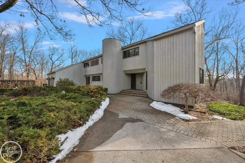 3750 Orion Road Oakland Charter Township, MI 48363
