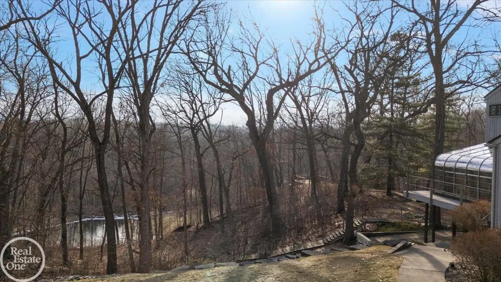3750 Orion Road Oakland Charter Township, MI 48363