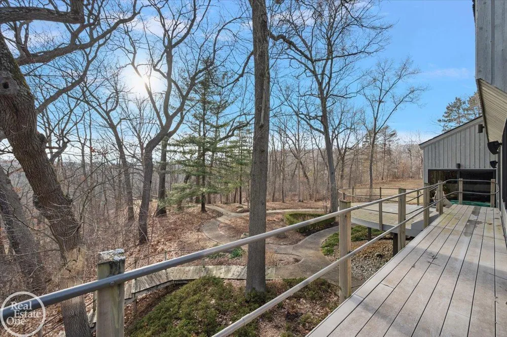 3750 Orion Road Oakland Charter Township, MI 48363