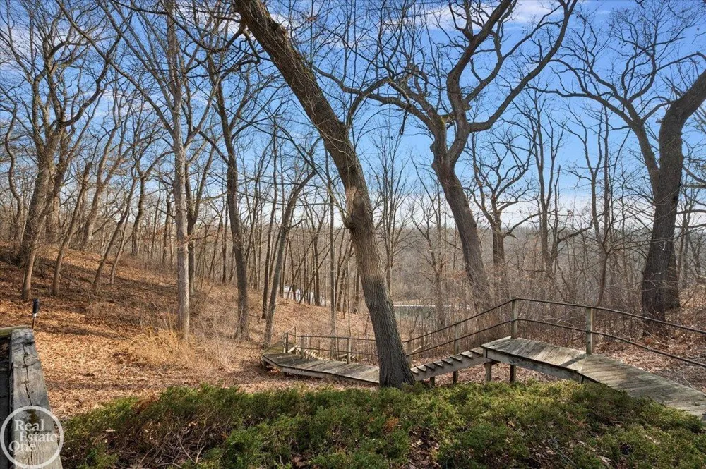 3750 Orion Road Oakland Charter Township, MI 48363
