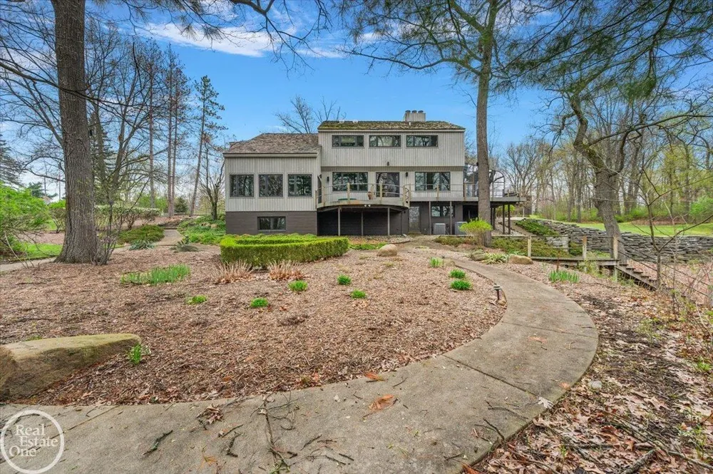 3750 Orion Road Oakland Charter Township, MI 48363