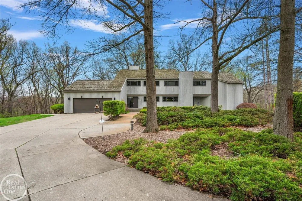 3750 Orion Road Oakland Charter Township, MI 48363