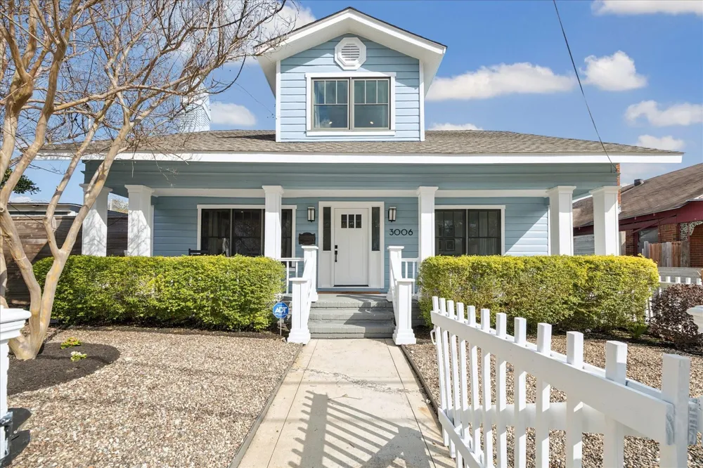 3006 Houston Avenue