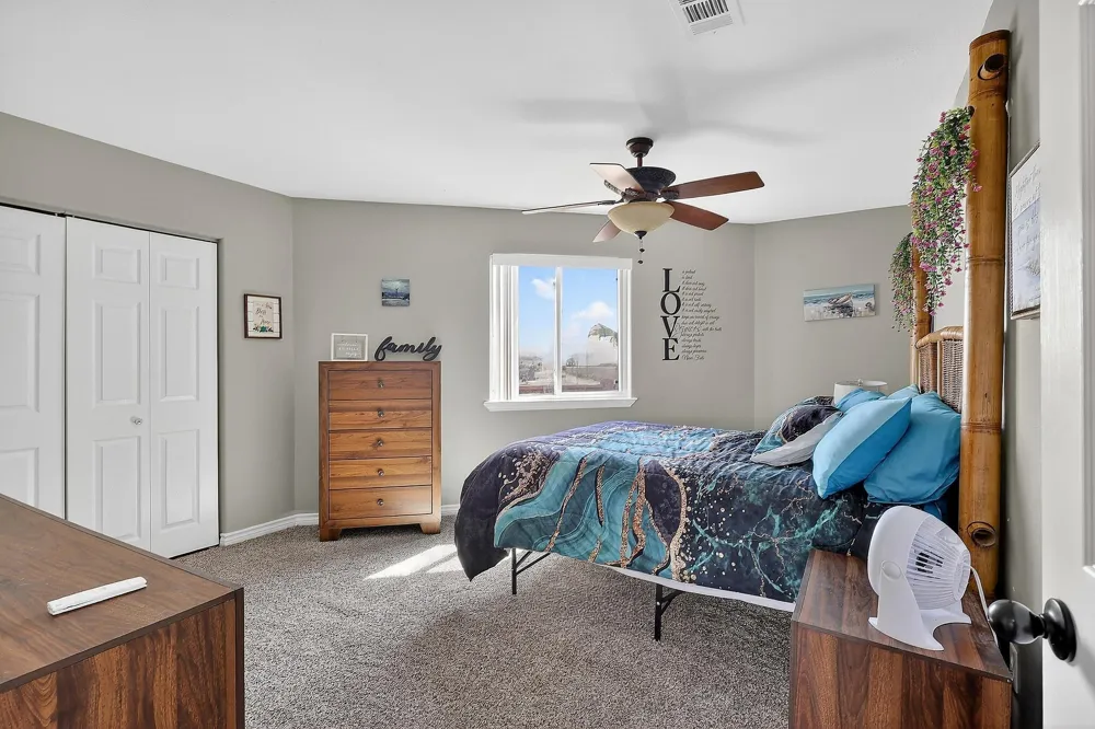 1124 Faggards Road Gilchrist, TX 77617