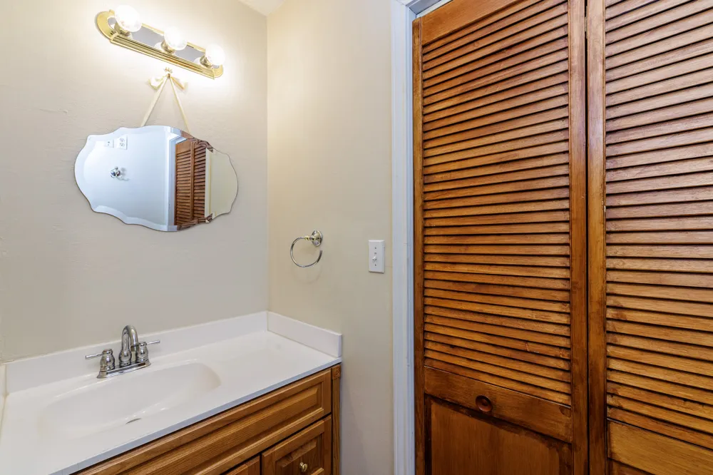21 N CR 235 Gonzales, TX 78629