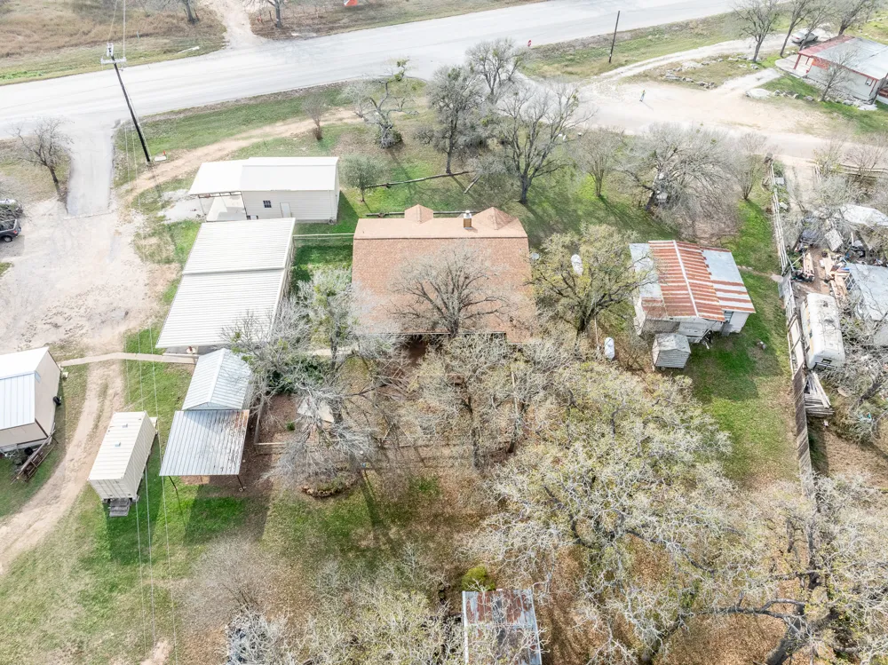 21 N CR 235 Gonzales, TX 78629
