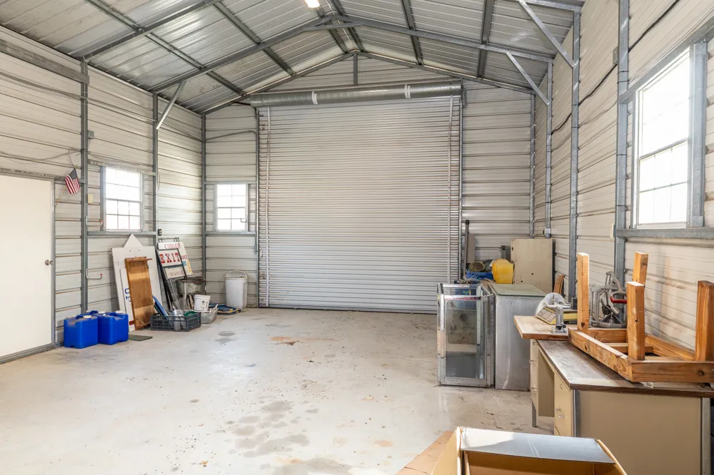 21 N CR 235 Gonzales, TX 78629