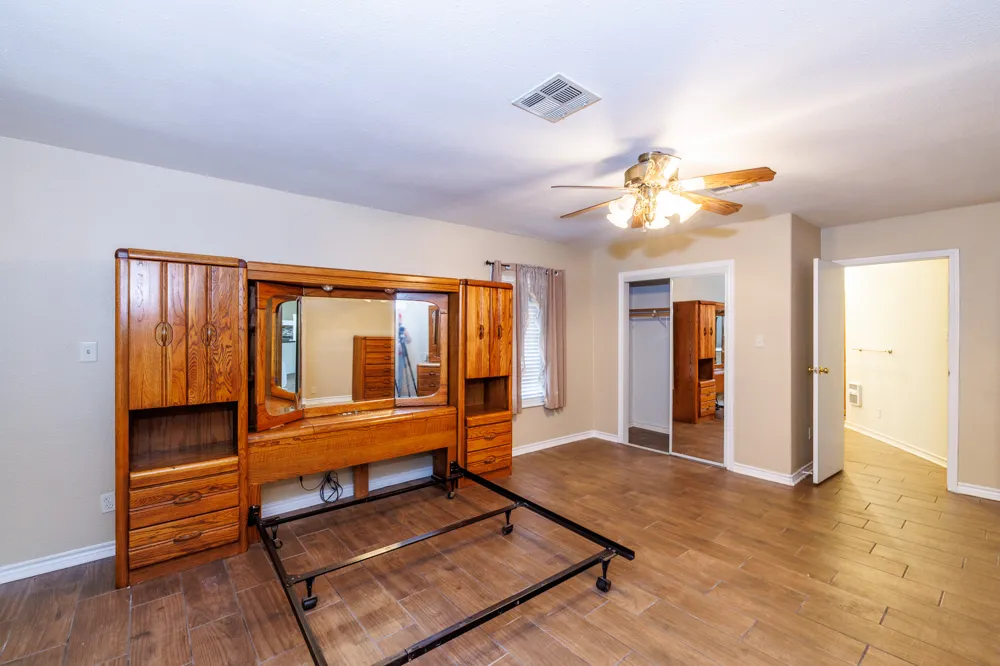 21 N CR 235 Gonzales, TX 78629
