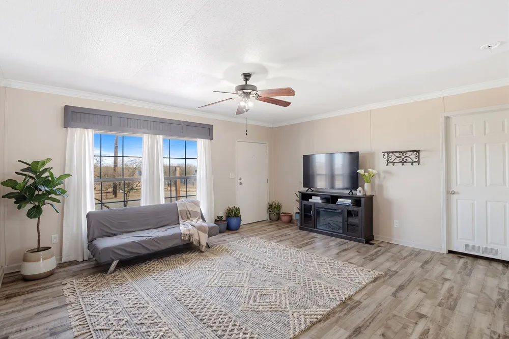 513 Duchess Pass Kyle, TX 78640