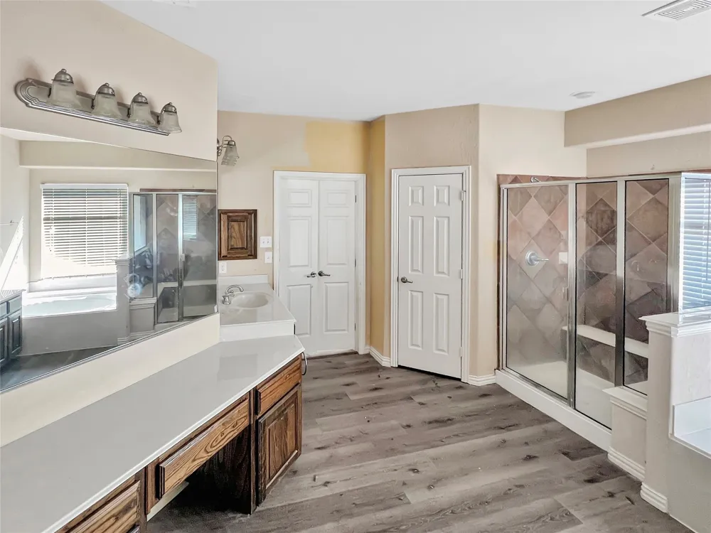 2715 Magellan Grand Prairie, TX 75054