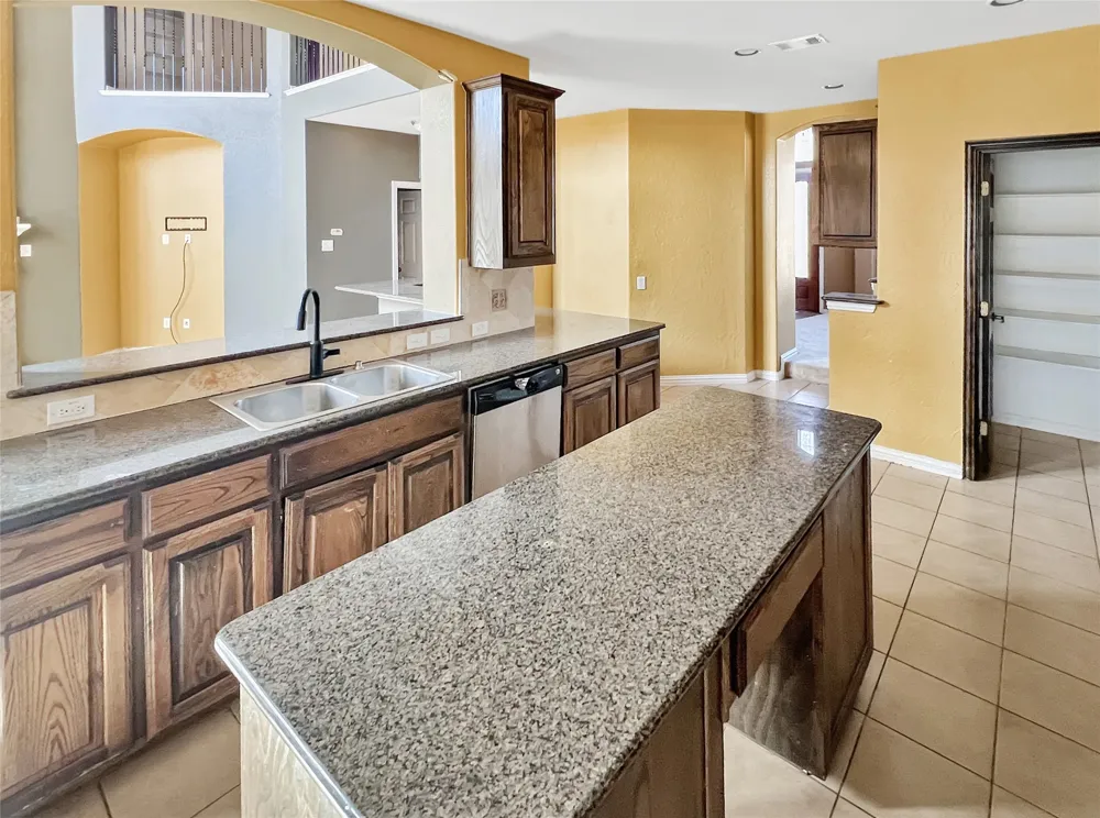 2715 Magellan Grand Prairie, TX 75054