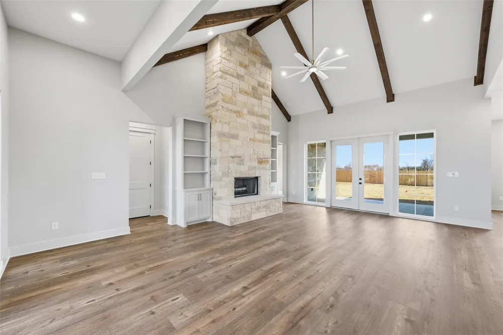 348 Lacek Mill Road China Spring, TX 76633