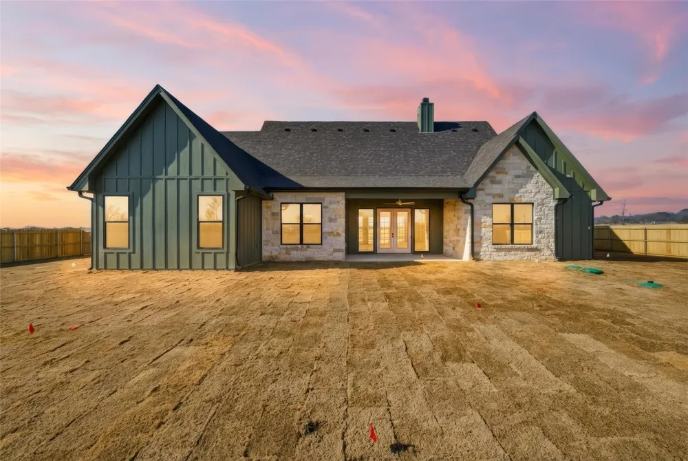 348 Lacek Mill Road China Spring, TX 76633
