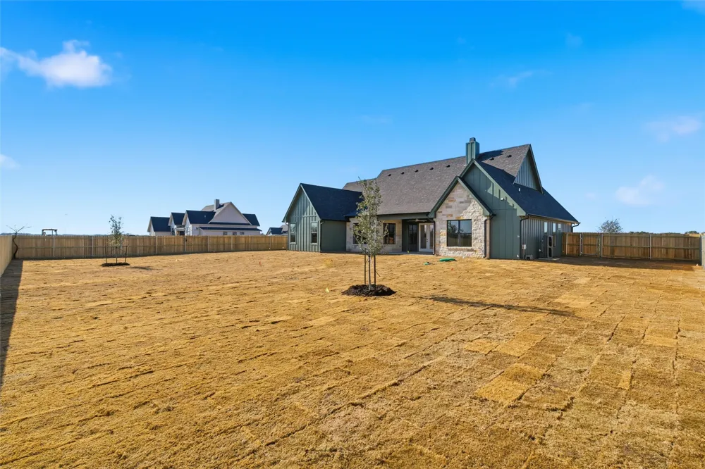 348 Lacek Mill Road China Spring, TX 76633