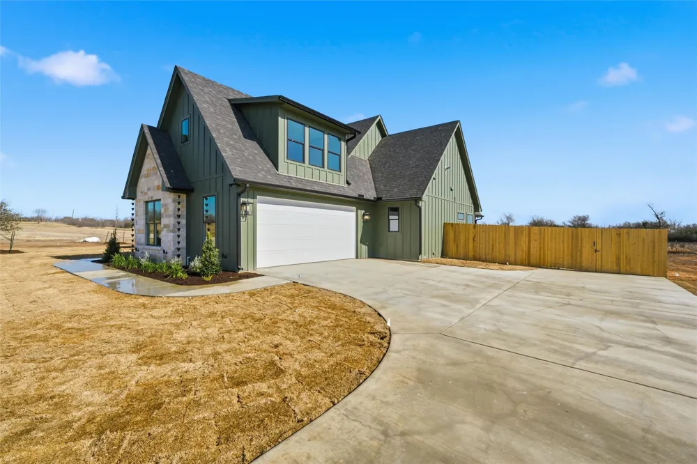 348 Lacek Mill Road China Spring, TX 76633