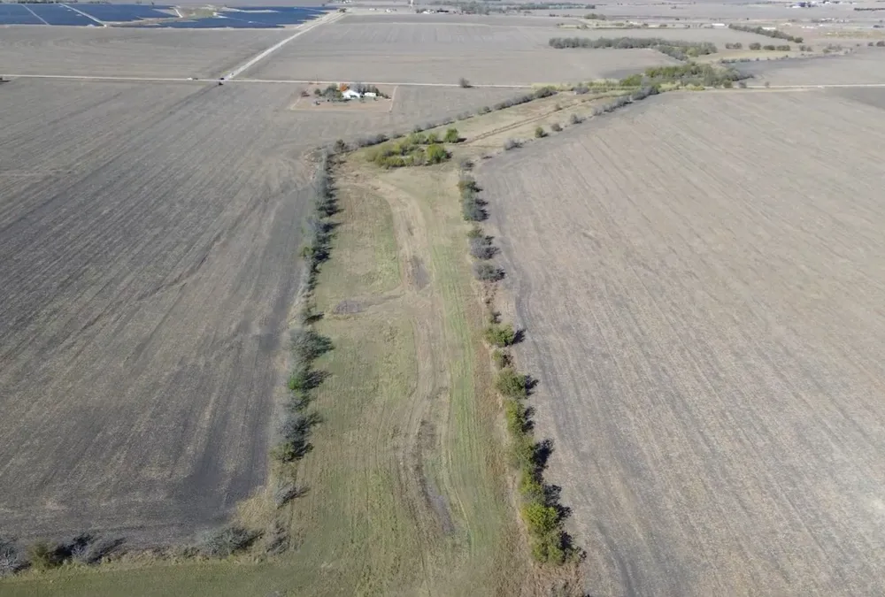 18402 Manda Carlson Road Coupland, TX 78615
