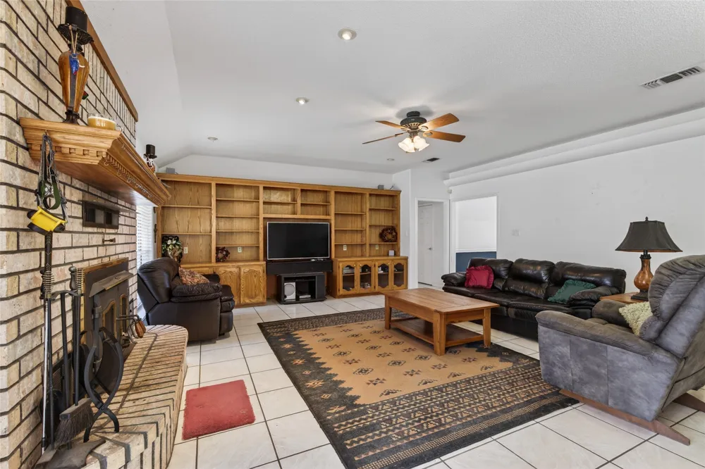 115 Barnes Drive Benton, LA 71006