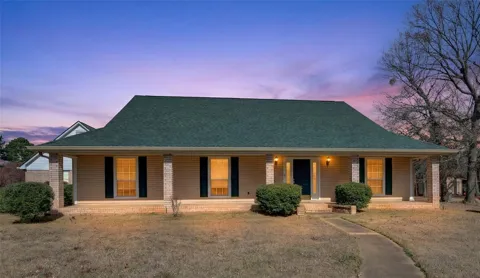 115 Barnes Drive