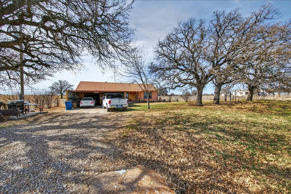 900 Fm 2921 De Leon, TX 76444