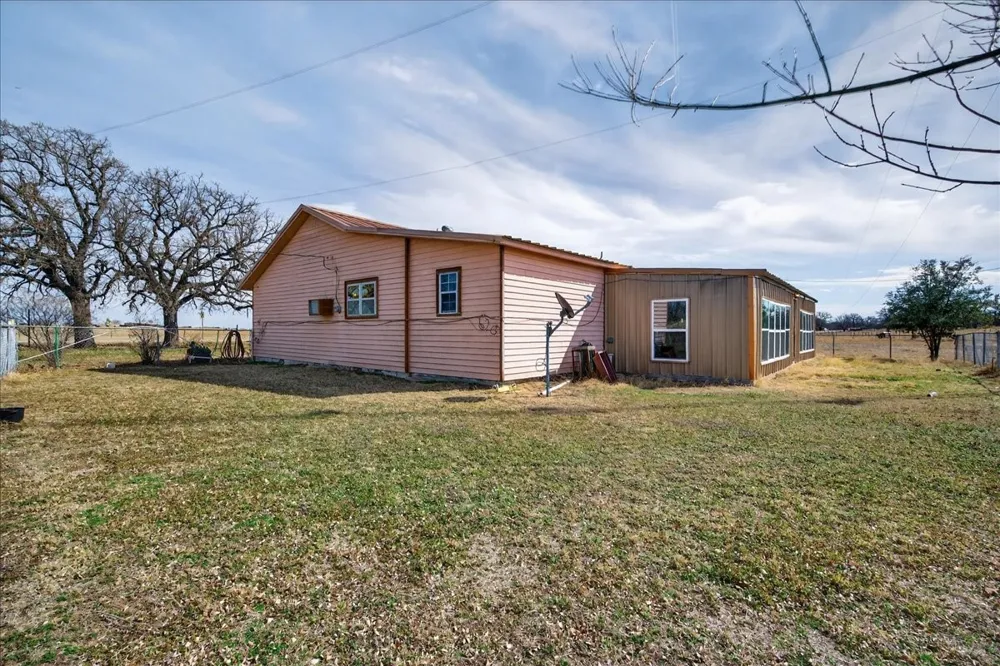 900 Fm 2921 De Leon, TX 76444