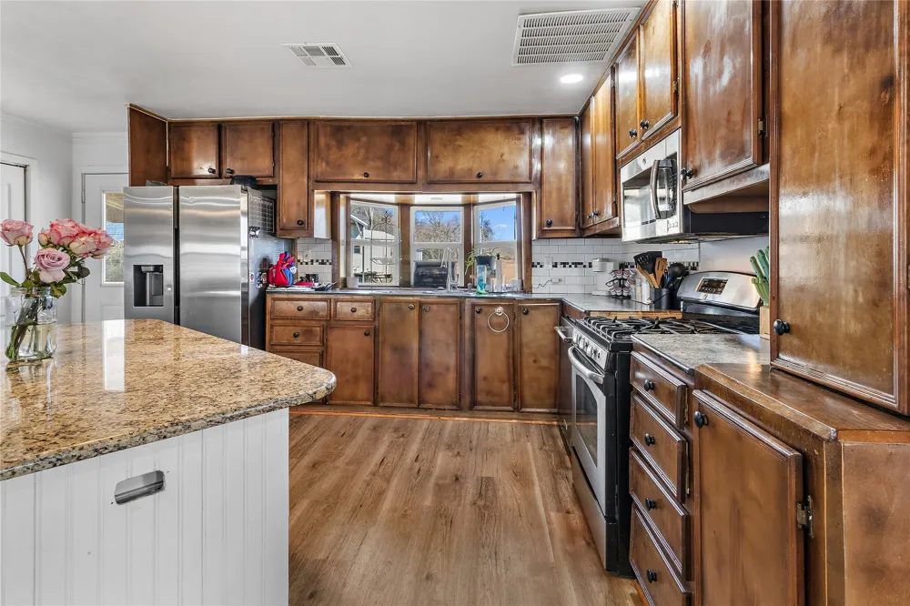 160 LCR 825 Groesbeck, TX 76642