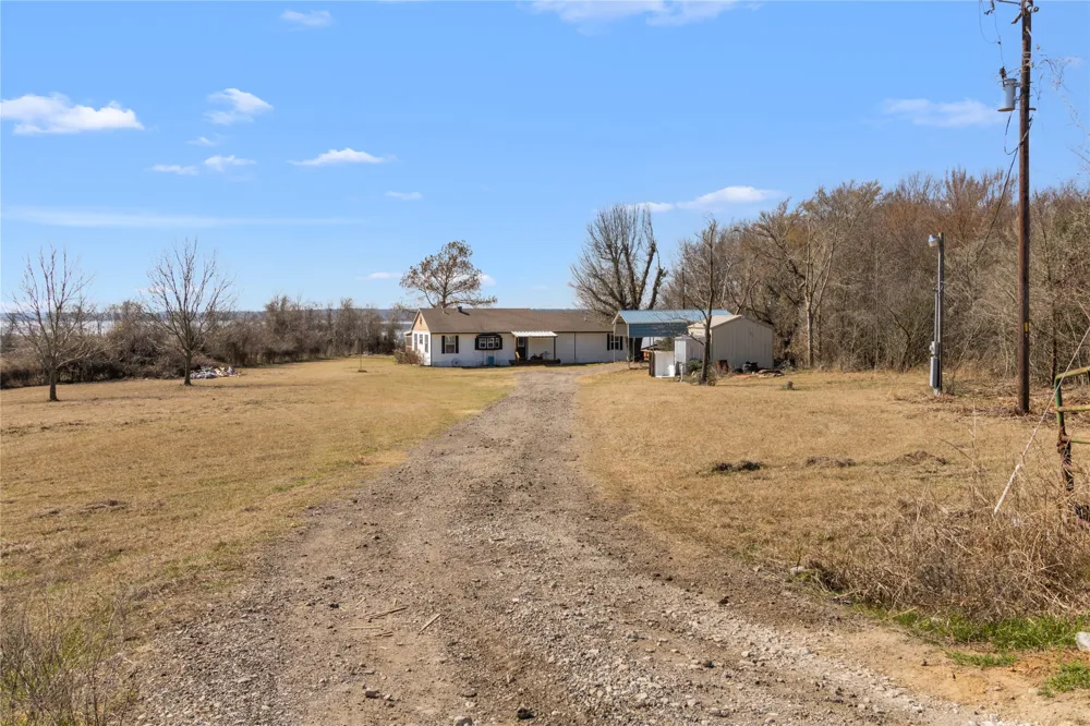 160 LCR 825 Groesbeck, TX 76642