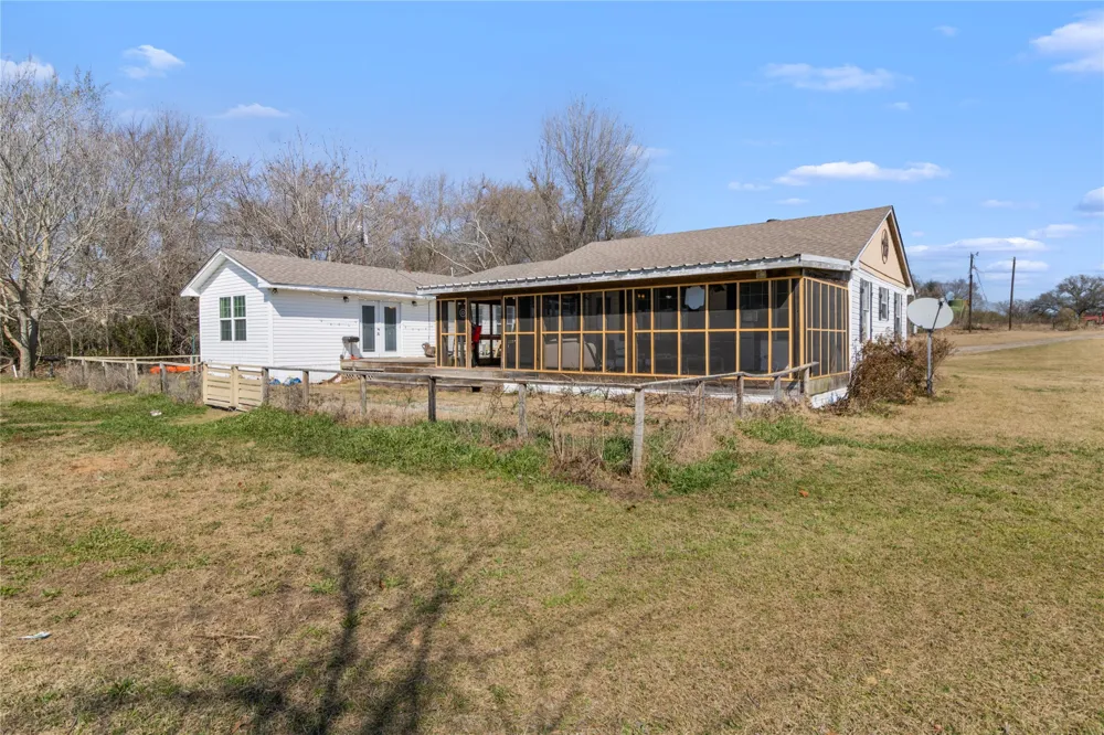 160 LCR 825 Groesbeck, TX 76642