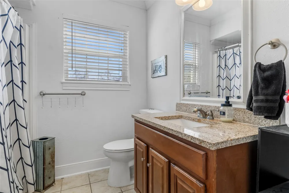 160 LCR 825 Groesbeck, TX 76642