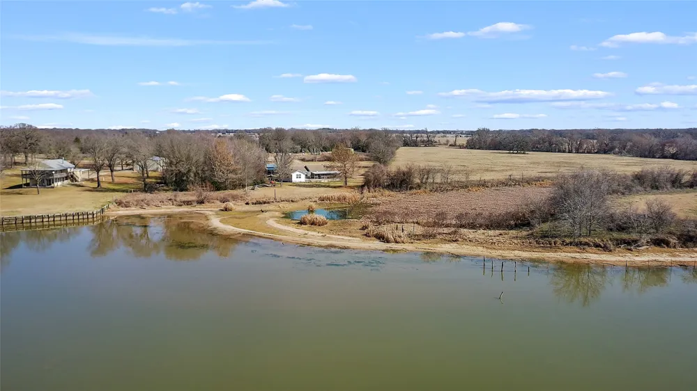 160 LCR 825 Groesbeck, TX 76642
