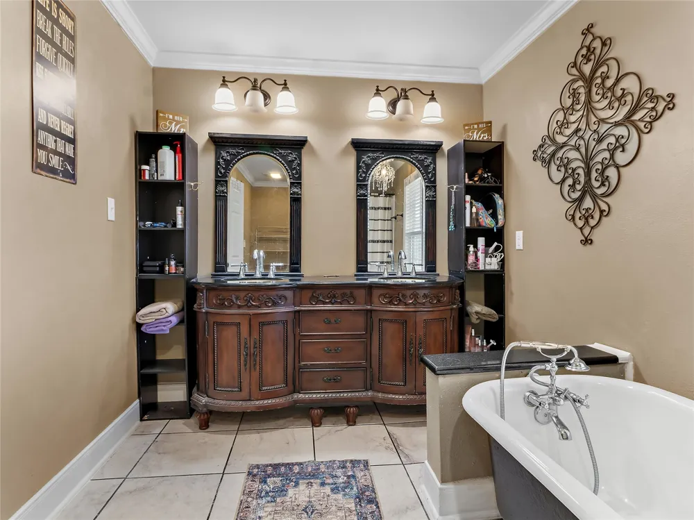 160 LCR 825 Groesbeck, TX 76642