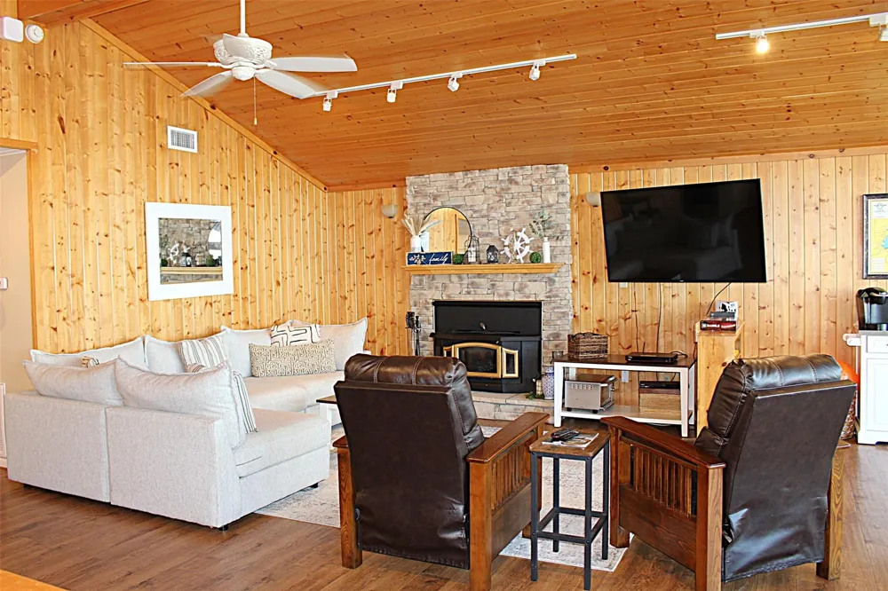 397 County Road 2143 Crockett, TX 75835