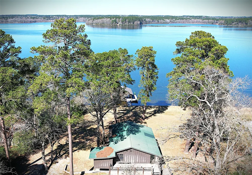 397 County Road 2143 Crockett, TX 75835