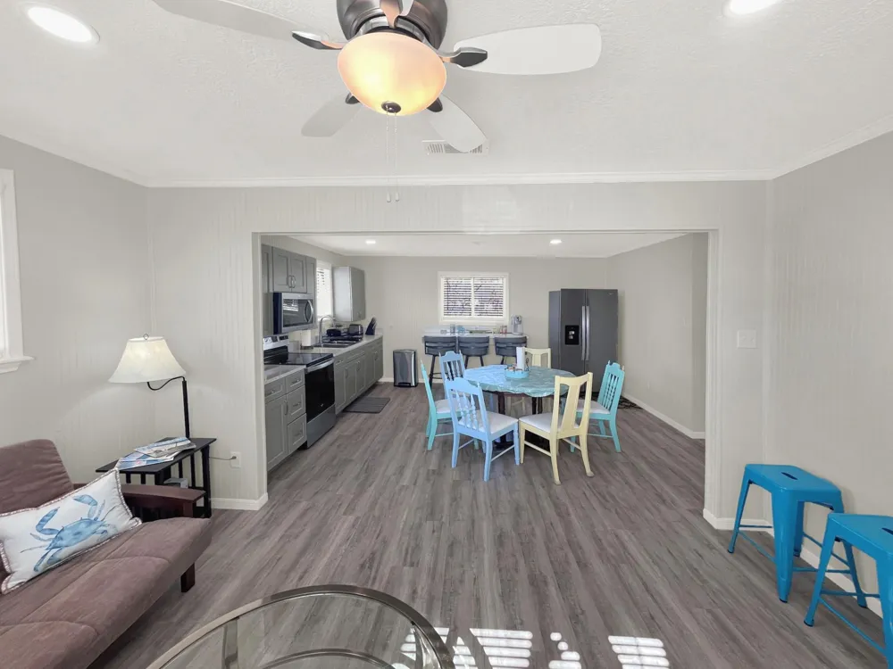 982 County Road 204 Sargent, TX 77414