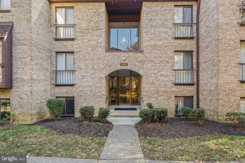 2037 ROYAL FERN COURT #47/2C