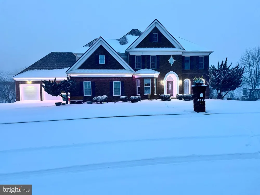 4972 FARMINGTON ROAD Harrisburg, PA 17112