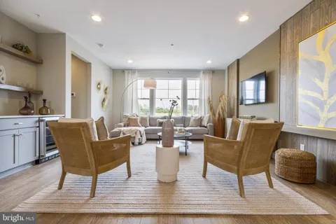 122 JAMESON WAY #8 STRATFORD INTERIOR