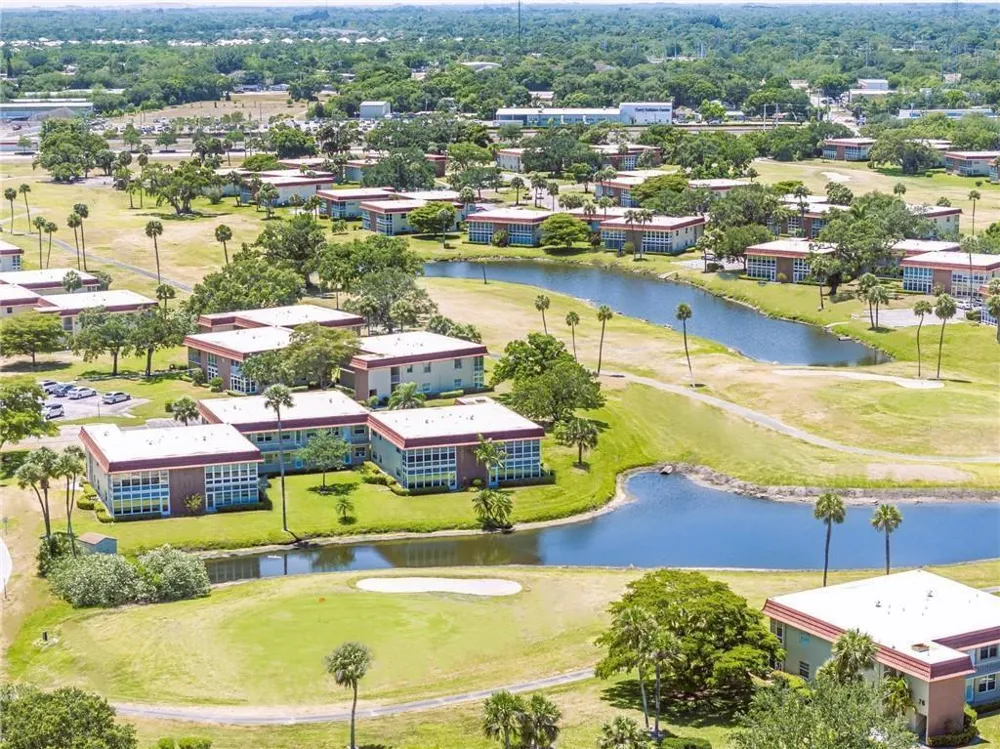 66 Woodland Drive #203