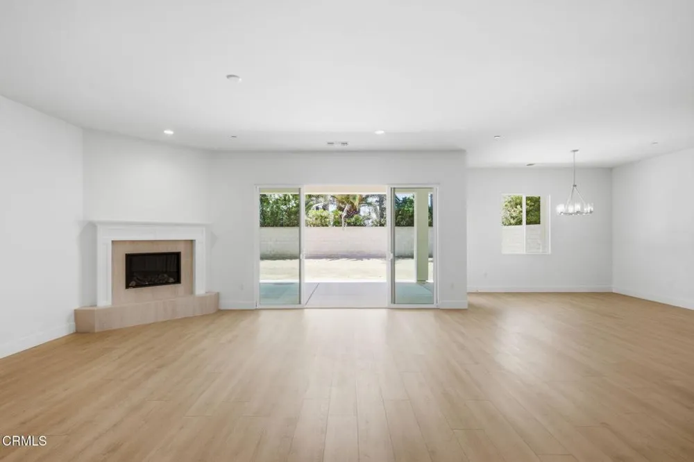 13544 Velma Pearl Way Bakersfield, CA 93314