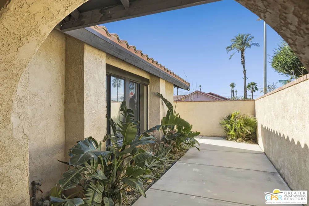 67625 Quijo Road Cathedral City, CA 92234