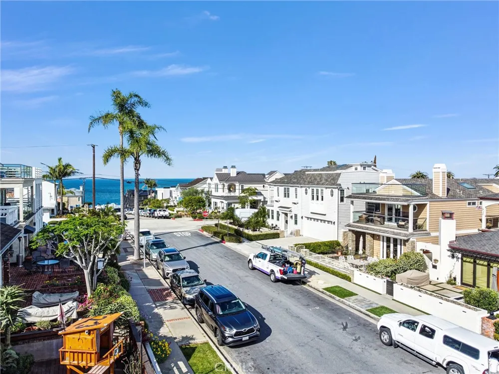 310 Marigold Corona del Mar, CA 92625